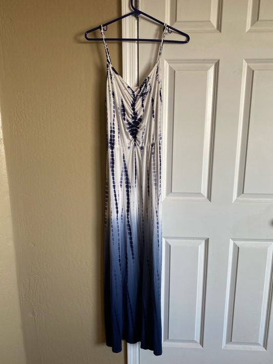 Xhilaration Dresses & Skirts - Xhilaration Medium Blue White Tie Dye Maxi Dress Beach Vacation Boho